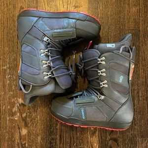 Burton Snowboarding Boots Womens Size 9